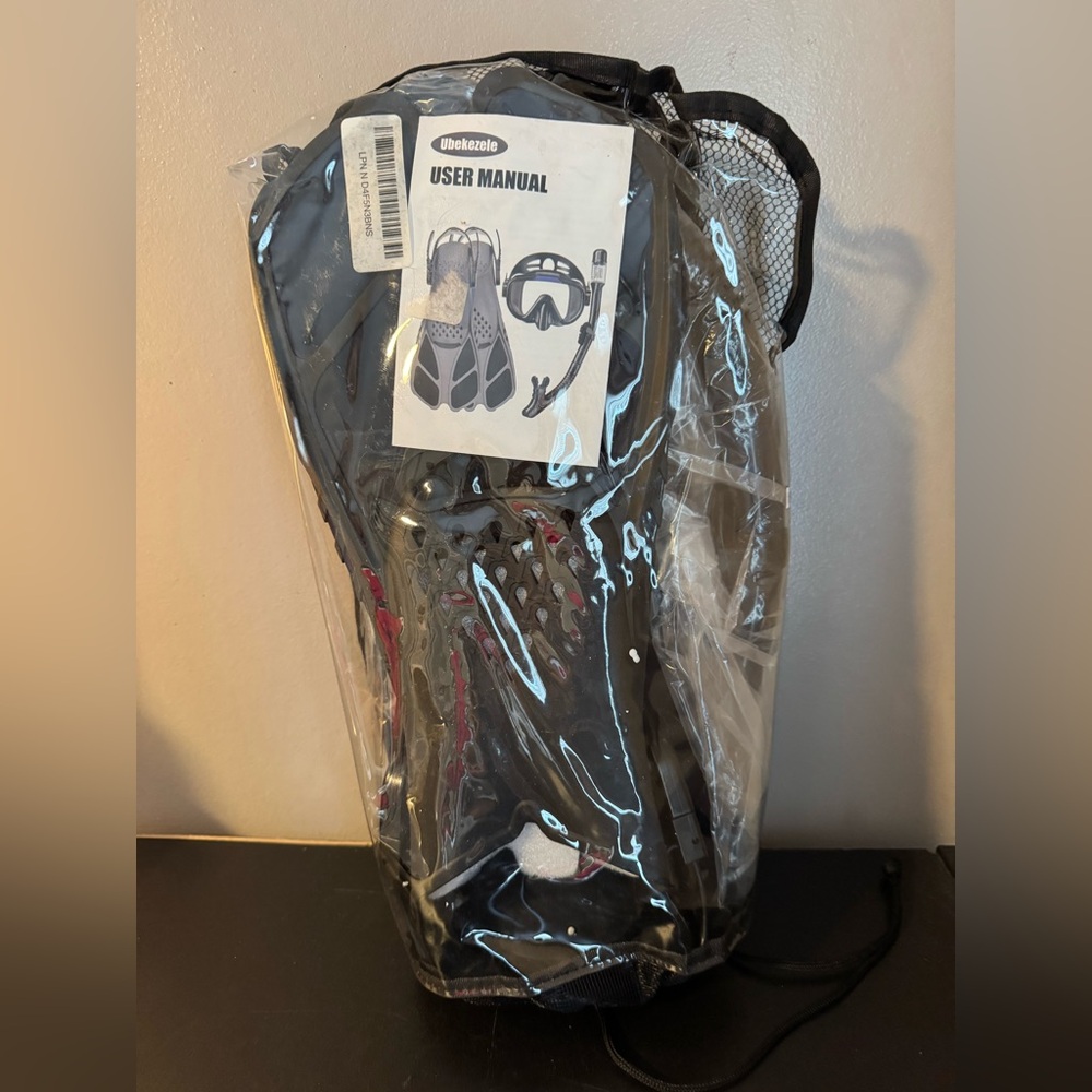 Ubekezele‎ Black 4 in 1 snorkeling kit size medium-xl